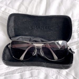 CHANEL white quilted pilot sunglasses/aviators